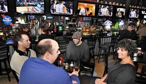 New Milford's 1st and 10 Sports Bar and Grill suddenly closes