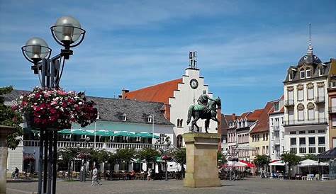 ~ Rathausplatz Landau ~ Foto & Bild | deutschland, europe, rheinland