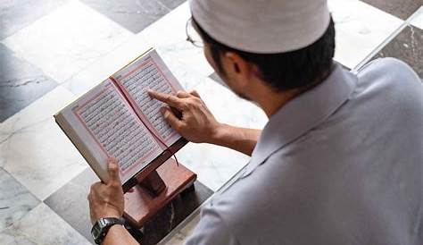 Tujuan Tadarus Bukanlah Sekadar Khatam Al Quran Lho! - Umroh.com