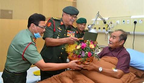Malaysia Chief of Army Visits Former Chief of Army - MY Military Times