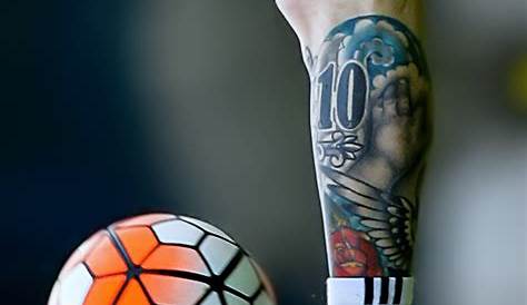 Tattoo Manga Hombre Futbol Pin En Tatouages