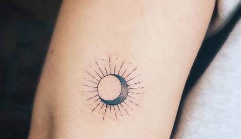 【Tatuajes de sol y luna】🌞🌛 Significado y mejores diseños