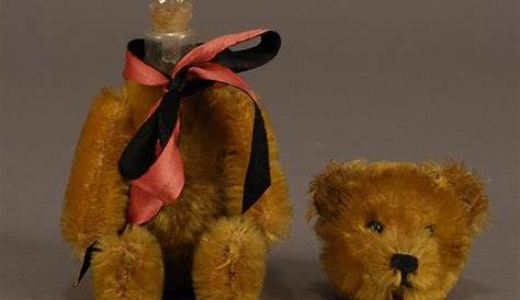 A fine and adorable Schuco teddy bear scent bottle 1930s, | Teddy bear