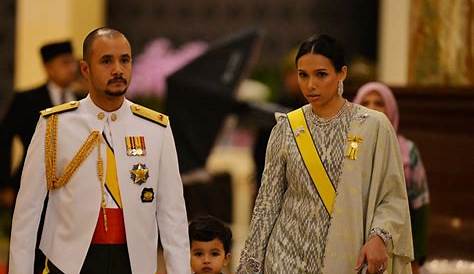 Agong Dan Raja Permaisuri Sempurnakan Majlis Pemakaian Pangkat Tengku