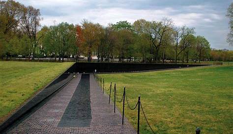 This is the vietnam memorial. It was a very emotional monument to visit