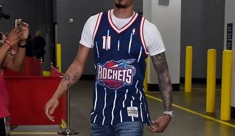 Throwback Jersey Outfit