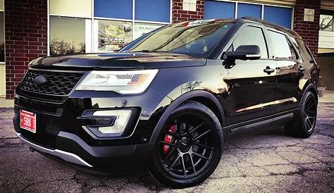 2016 Ford Explorer XLT Wheel and Tire Photo 105885720