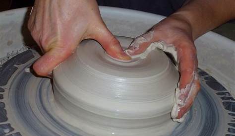 Comment démarrer la poterie : guide pour débutants - Berluce