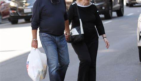 Tom Jones reveals wife Linda's battle with depression but says marriage