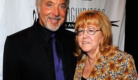 Tom Jones and wife Linda's marriage was an enduring love story | Daily