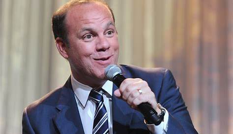 Comedian Tom Papa on standup in the ’90s, Jerry Seinfeld, and cracking