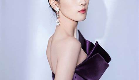 China Entertainment News: Tong Yao poses for fashion magazine