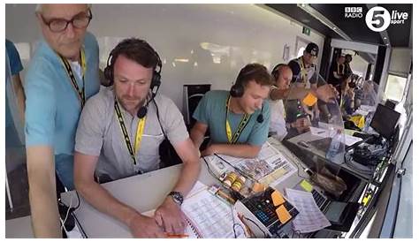 BBC Radio Tour de France announcers keep going despite table collapse