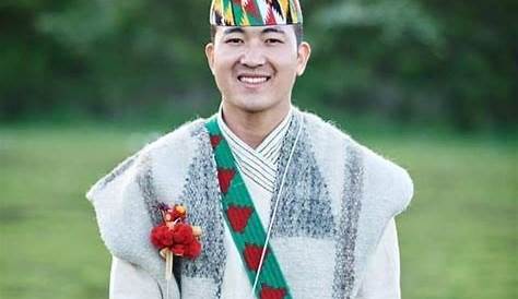6 Famous Traditional Dresses Of Sikkim for Women and Men