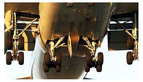 Atterrissage d'urgence pour un Boeing 747 Virgin Atlantic + 12 Days of