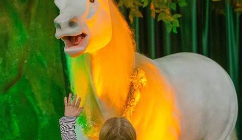 A Whimsical Unicorn World PopUp Is Coming To Navy Pier This Friday For