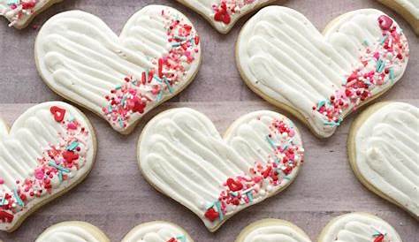 Valentine Cookie Decorated With Diagonal Stripes 70 Day That'll Make You The