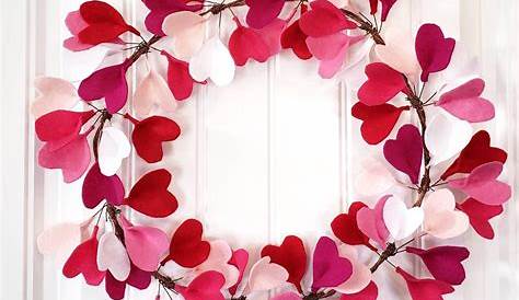 iLoveToCreate Blog Be My Valentine Felt Wreath