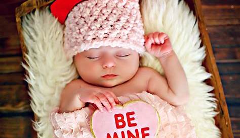 Valentines Day Crocheted Hat - Photo Prop, Baby Boy, Baby Girl Gift