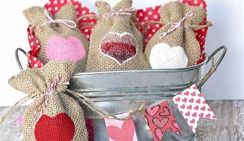 Valentines Day Gift Bags You Can Make - Rustic Crafts & DIY