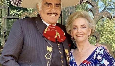 Who is Vicente Fernández's wife Maria del Refugio Abarca Villaseñor