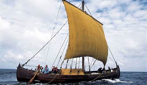 Viking ship sailing into Ocean City for tours