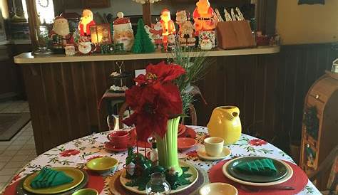 Vintage Christmas Table Settings