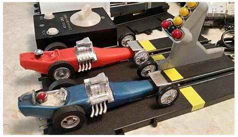 Auto World Drag Racing Set - Home Racing World & Slot Car Garage