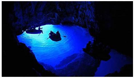 Grotte bleue en Croatie, merveille croate, visite touristique à l