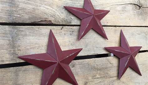 DecMode Indoor/Outdoor 3D Silver Metal Star Wall Decor, Set of 3: 24