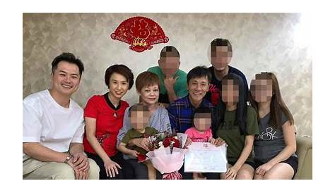 Getai Singer Wang Lei Loses Marriage Cert On Bus; Gets It Back After 35