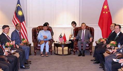 Anwar receives courtesy call from Chinese FM Wang Yi in Penang | New