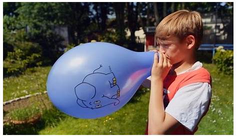 Eine Nadel sticht den Luftballon ohne daß er platzt!