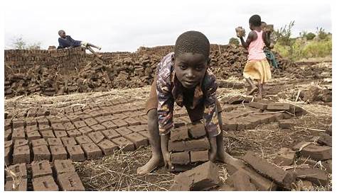 Increase in child labor for twenty years: "We are all responsible