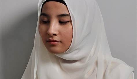 Beautiful hijabs made using high quality natural and innovative fibres