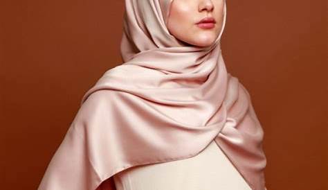 8 Bahan Hijab Yang Bagus Untuk Dicoba Para Hijabers