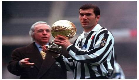 Zinédine Zidane,(France) Ballon d'or 1998.(milieu - Juventus