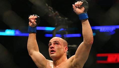 For UFC fighters, social media posts bring extra payday