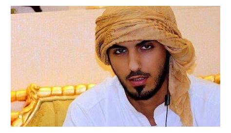 Image result for saudi white robes White robe, Abaya fashion, Elegant man