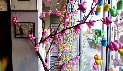 Window Decorating Ideas For Spring