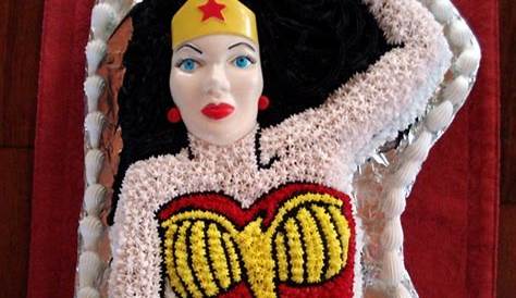 CHUCAKES : Wonder Woman Cake 1
