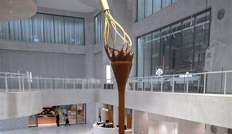 Visiting Lindt Home of Chocolate with the largest chocolate fountain