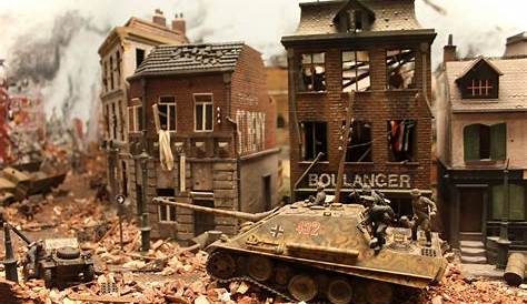 WWII Bombed Out Building -- Plastic Model Military Diorama -- 1/72