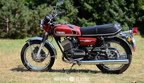 BLACK LISTED RIDERZ: YAMAHA RD 350: back to the Classic Age