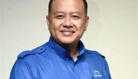 Penyerahan Surat Pelantikan Pengarah JPSM oleh YB Datuk Seri Panglima