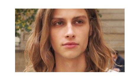 Pin by Neheriel Surullinen on Man with long hair! | Long hair styles