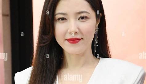 Chinese Actress Zeng Li' Beautiful White Dress Photos:: Classic Girls