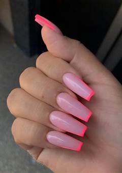 Acrylic Nails Aesthetic: The Latest Trend Of 2023