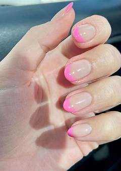 Acrylic Nails Pointing Up: The Latest Trend In Nail Art