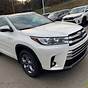 Toyota Highlander White Pearl